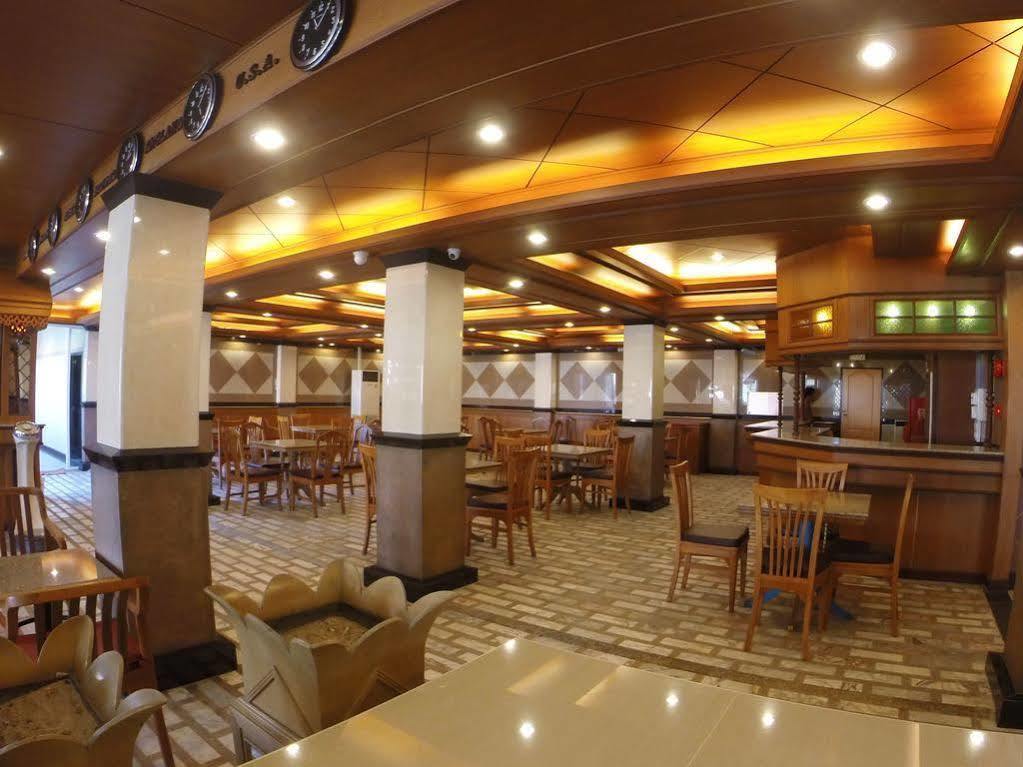 Oyo 523 Aa Pattaya Ville Екстериор снимка